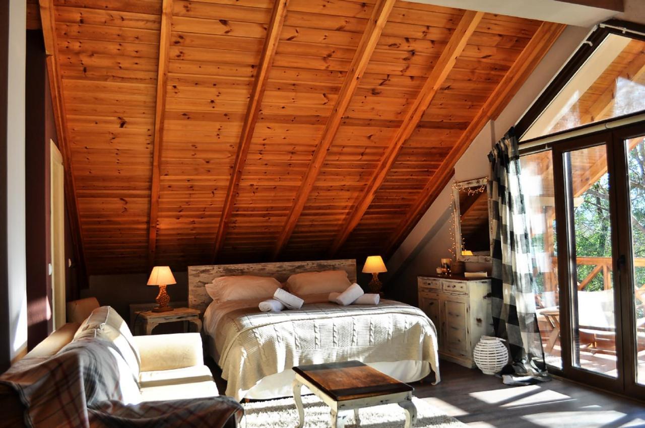 Chalet Coquelicot กาลาวริตา ภายนอก รูปภาพ