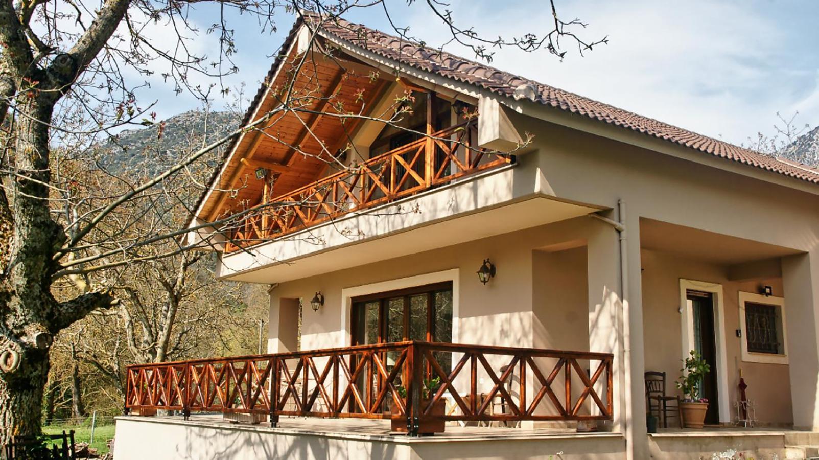 Chalet Coquelicot กาลาวริตา ภายนอก รูปภาพ